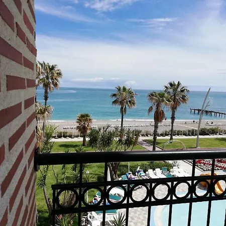 Hotel Labada Beach